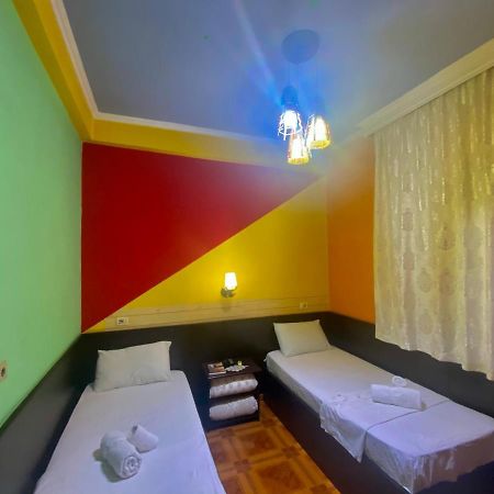 Hotel Rex Tirana Exterior foto